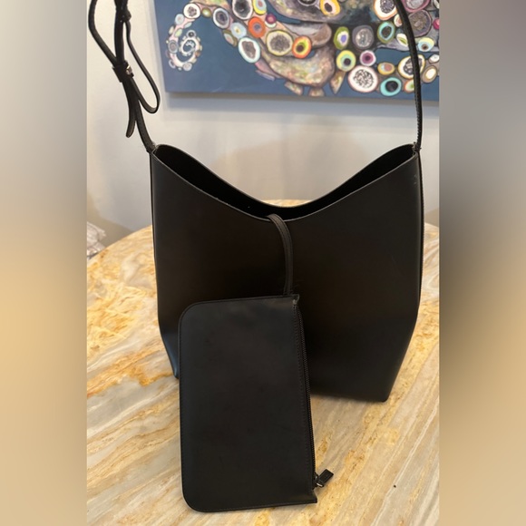 Gucci Handbags - ‼️SOLD‼️Tom Ford Era Gucci Handbag with Attached Wallet, Gucci G Logo Buckle